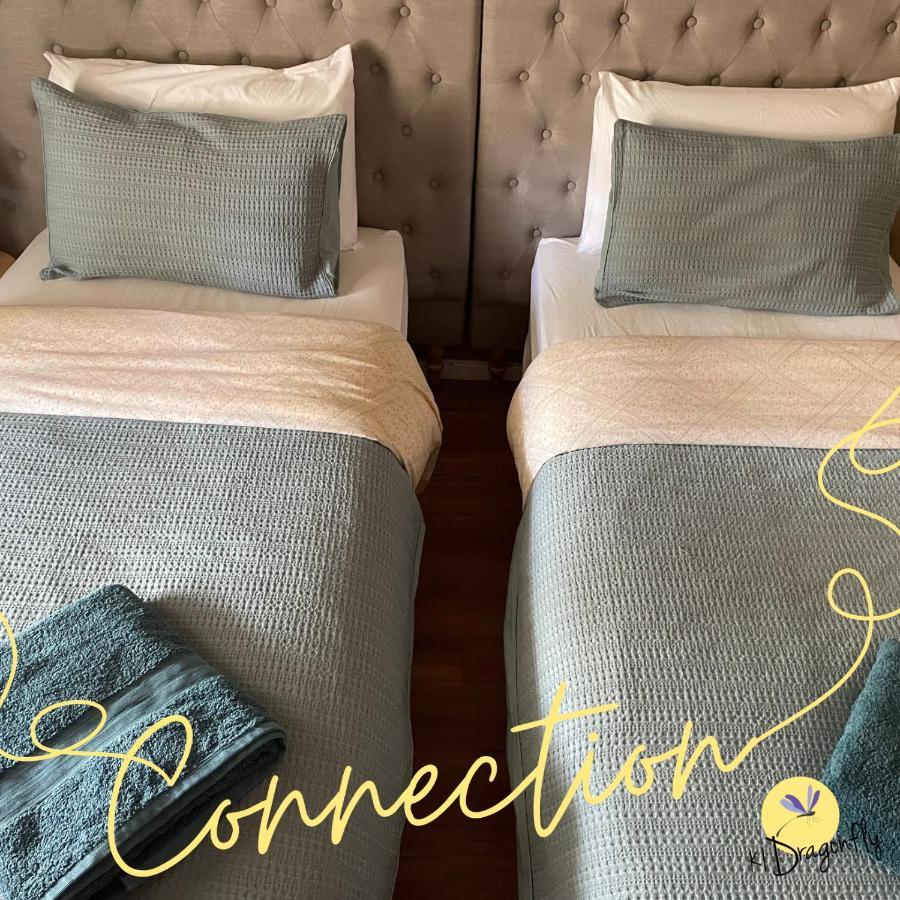 Ki Dragonfly Guesthouse Кінгскот Екстер'єр фото