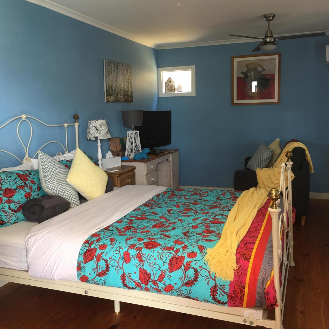 Ki Dragonfly Guesthouse Кінгскот Екстер'єр фото